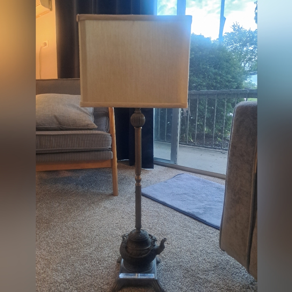 Vintage Quoizel  Teapot Table Lamp Brass